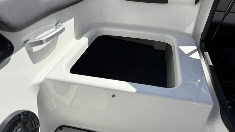 Slide: The Image of Yamaha AR195 2025 - 53