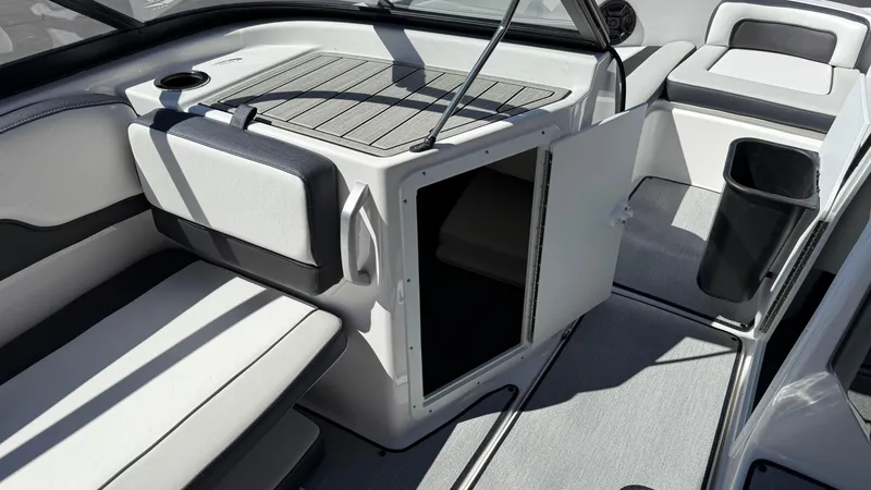 Slide: The Image of Yamaha AR195 2025 - 54