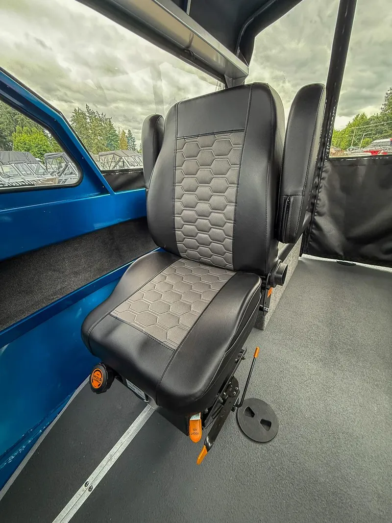 Slide: The Image of North River 22' Seahawk 2025 - 13