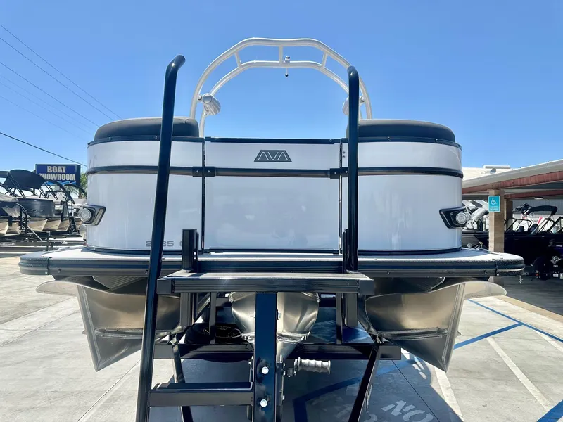 Slide: The Image of Avalon Catalina - 25 FT Quad Lounger Windshield w/ 300HP Mercury Verado! 2025 - 13