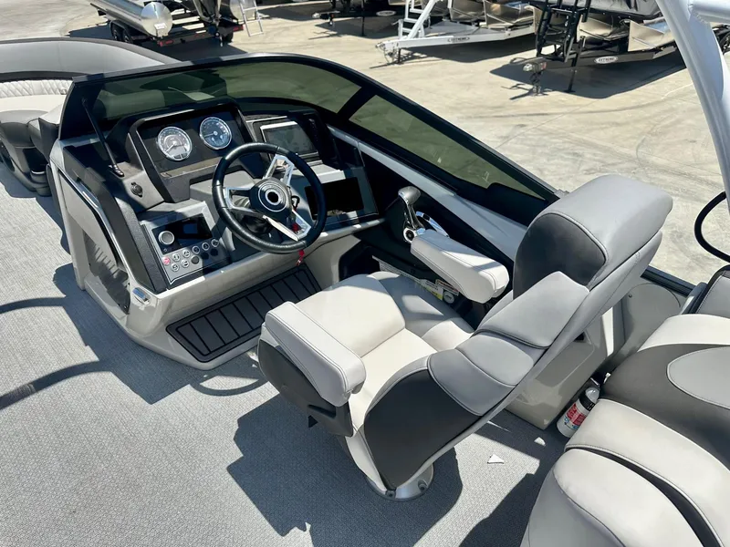 Slide: The Image of Avalon Catalina - 25 FT Quad Lounger Windshield w/ 300HP Mercury Verado! 2025 - 19