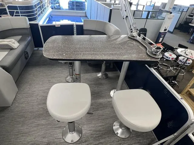 Slide: The Image of Godfrey SW 2286 MT 2023 - 10