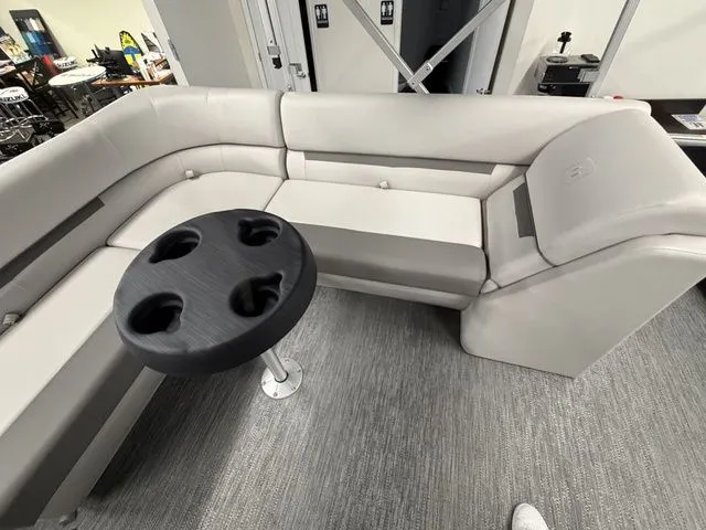 Slide: The Image of Godfrey SW 2086 CX 2024 - 13