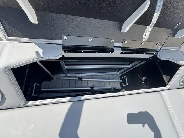 Slide: The Image of Tahoe Cascade 2385 VRL 2025 - 16