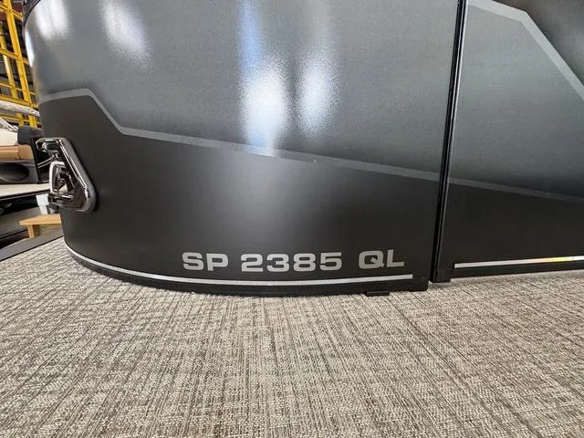 Slide: The Image of Tahoe Sport 85 QL 2025 - 3