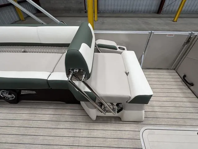 Slide: The Image of Tahoe Cascade 2585 QLS 2025 - 10