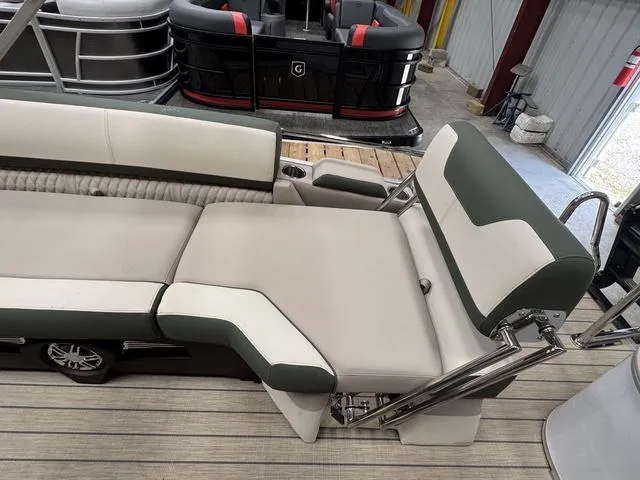 Slide: The Image of Tahoe Cascade 2585 QLS 2025 - 14