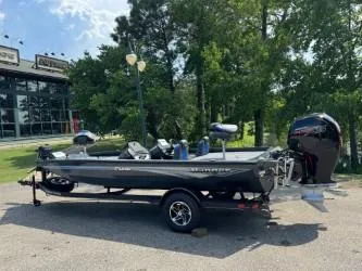 Slide: The Image of Ranger RT198P 2025 - 76