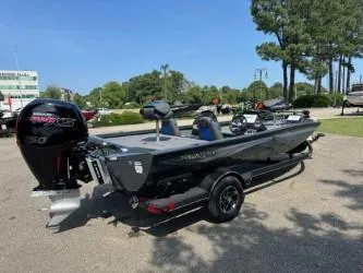 Slide: The Image of Ranger RT198P 2025 - 78