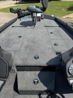 Slide: The Image of Ranger RT198P 2025 - 87