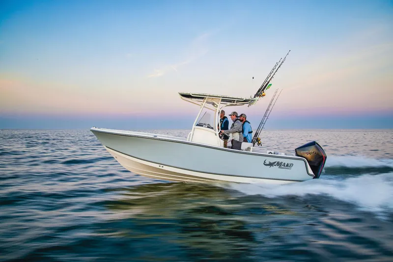 Slide: The Image of Mako 214 Center Console 2025 - 116