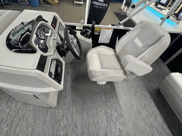 Slide: The Image of Godfrey EX 1680 CX 2024 - 7