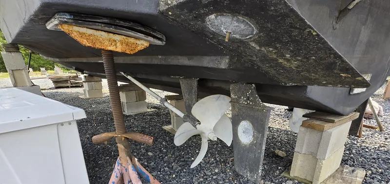 Slide: The Image of Silverton 37 Convertible 1996 - 56