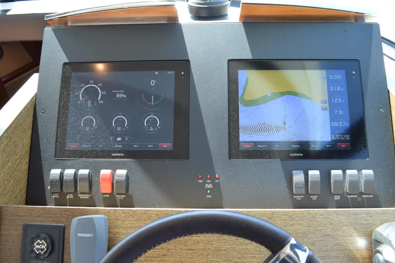 Slide: The Image of Tiara C44 Coupe 2016 - 50