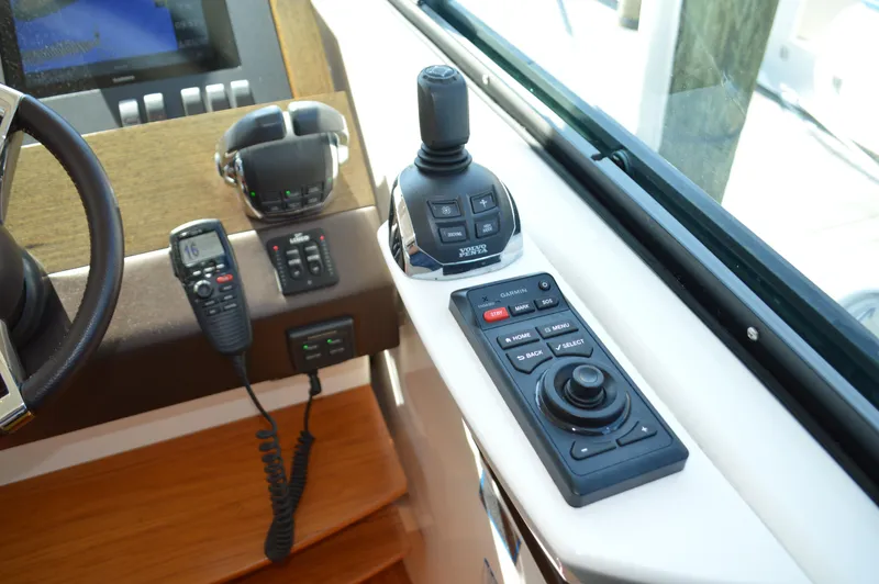 Slide: The Image of Tiara C44 Coupe 2016 - 52