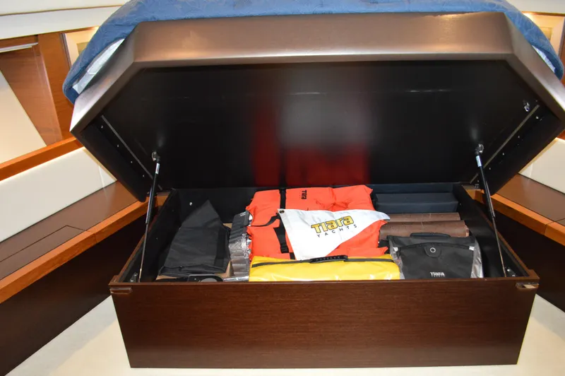 Slide: The Image of Tiara C44 Coupe 2016 - 64