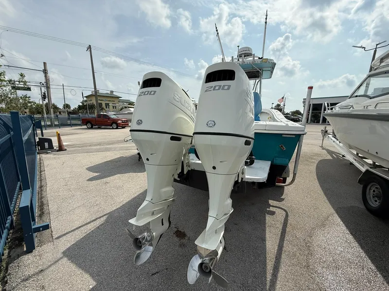 Slide: The Image of 1997 Ocean Master - Engines - 5