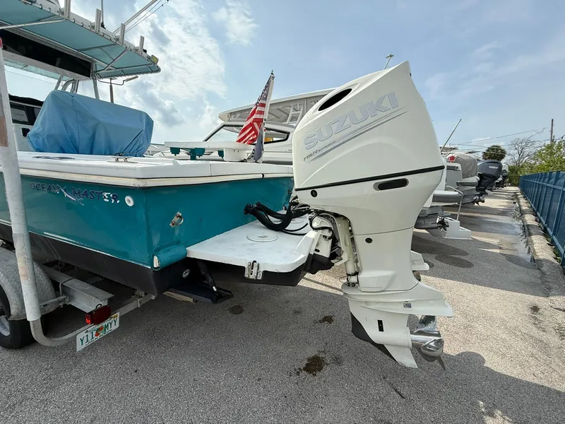 Slide: The Image of 1997 Ocean Master - Engines - 6