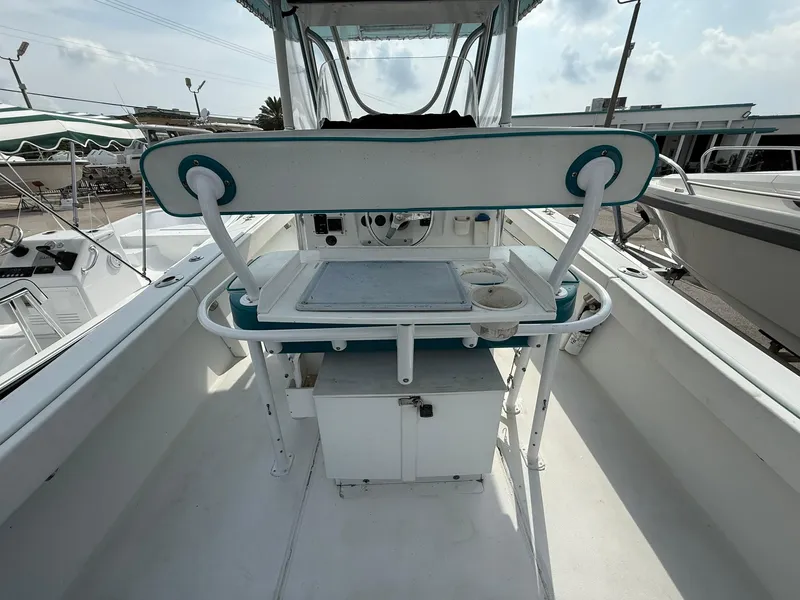 Slide: The Image of 1997 Ocean Master - Helm seat - 9