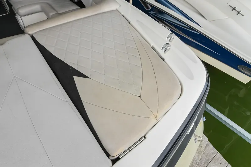 Slide: The Image of 2009 MasterCraft X-45 boat with diamond-stitched upholstery detail. - 14