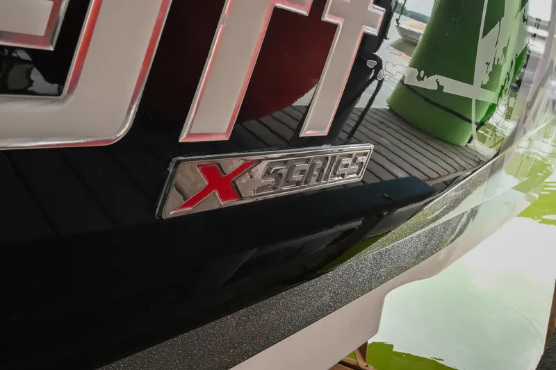 Slide: The Image of 2009 MasterCraft X-45 boat with X-Series emblem on the side. - 7