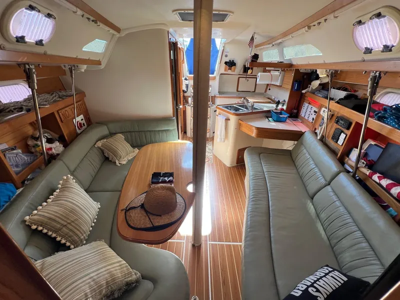 Slide: The Image of Catalina 320 - 14