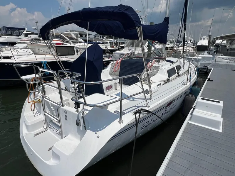 Slide: The Image of Catalina 320 - 2