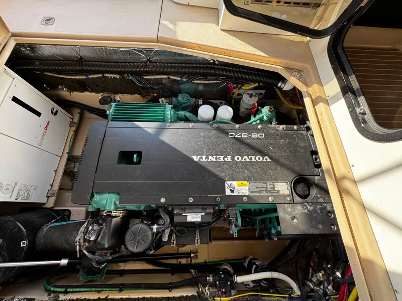 Slide: The Image of Engine compartment of a 2014 Cutwater 30 Sedan LE with Volvo Penta D6-370 engine. - 22