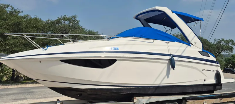 The Image of Regal 28 Express Cruiser 2020 - 0