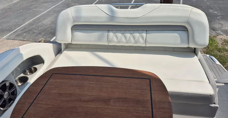 Slide: The Image of Regal 28 Express Cruiser 2020 - 22