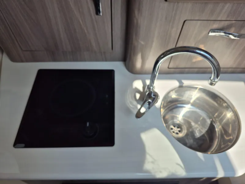 Slide: The Image of Regal 28 Express Cruiser 2020 - 35