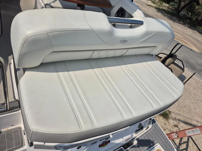 Slide: The Image of Regal 28 Express Cruiser 2020 - 7