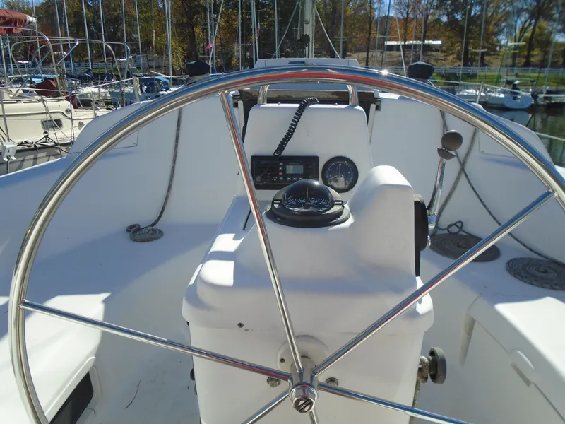 Slide: The Image of Hunter 340 1998 - 3