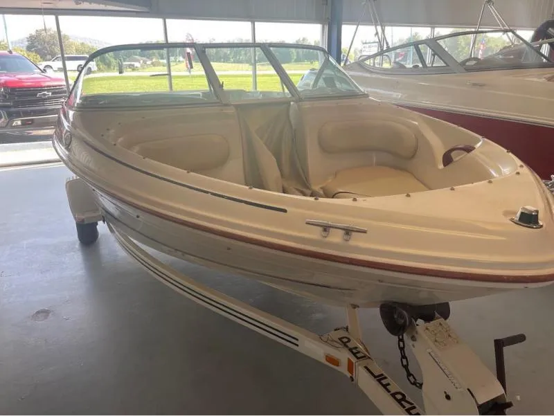 Slide: The Image of Sea Ray 180 1999 - 14