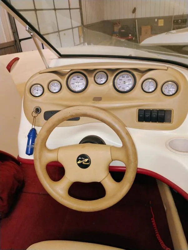 Slide: The Image of Sea Ray 180 1999 - 16