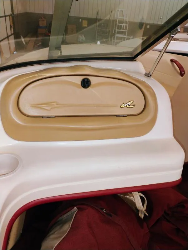 Slide: The Image of Sea Ray 180 1999 - 17