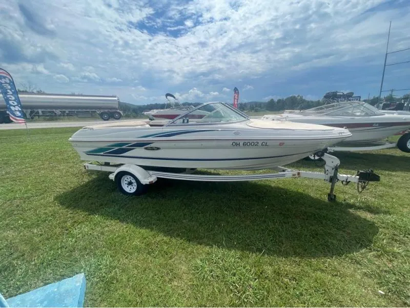 Slide: The Image of Sea Ray 180 1999 - 2