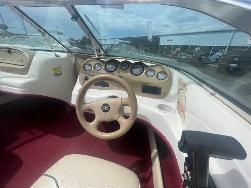 Slide: The Image of Sea Ray 180 1999 - 6