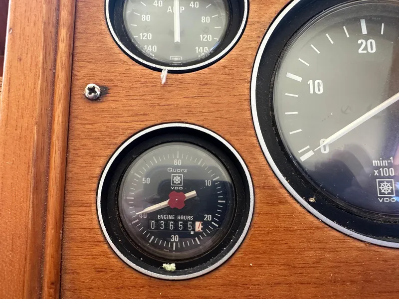 Slide: The Image of Grand Banks 42 Classic 1994 - 59