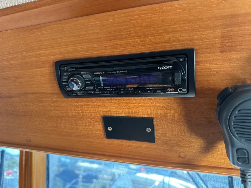 Slide: The Image of Grand Banks 42 Classic 1994 - 71