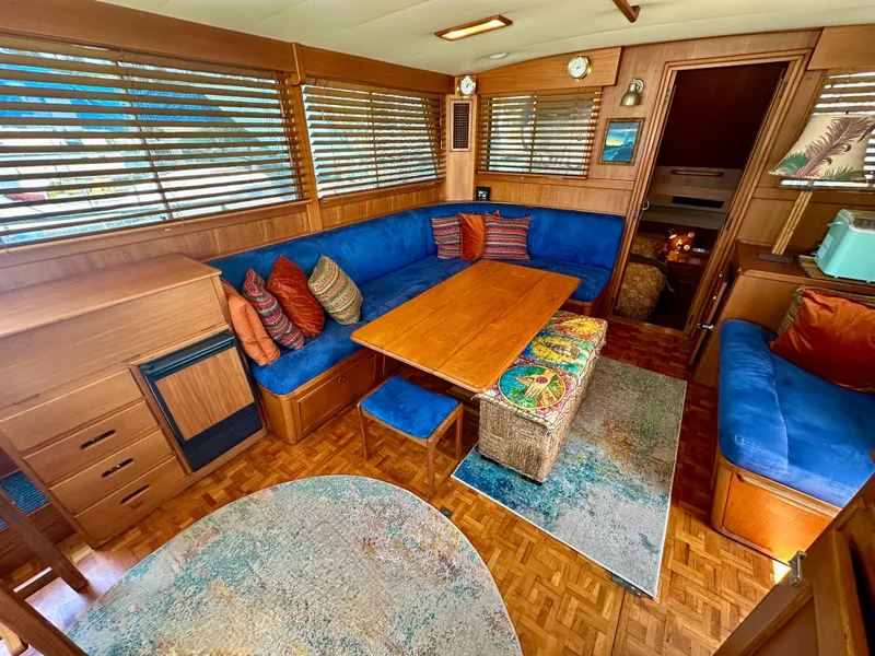 Slide: The Image of Grand Banks 42 Classic 1994 - 75