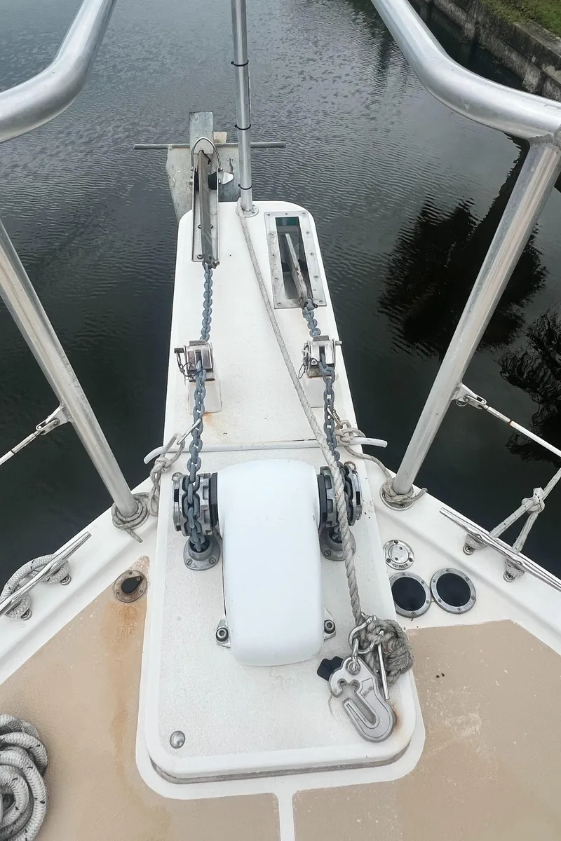 Slide: The Image of 2006 Great Harbour N37 boat deck with anchor chain and railing. - 6