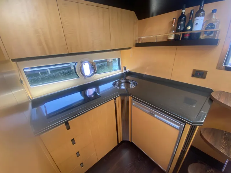 Slide: The Image of Sunseeker Portofino 40 2013 - 37