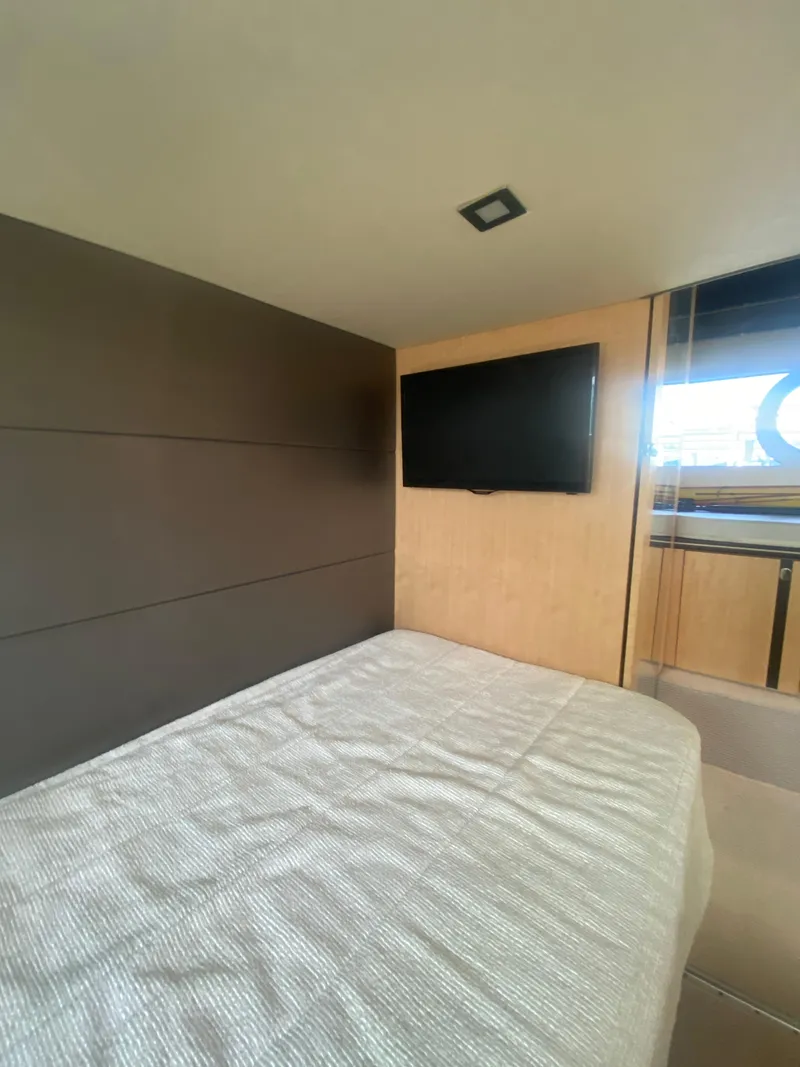 Slide: The Image of Sunseeker Portofino 40 2013 - 42