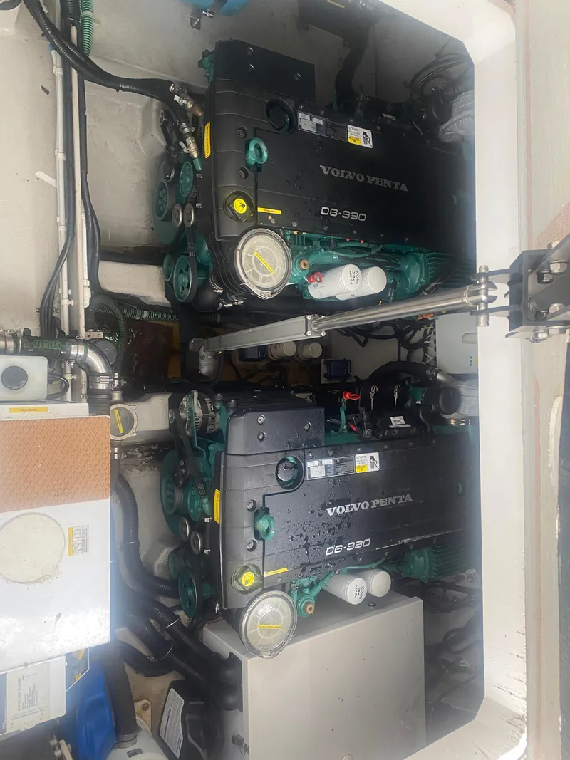 Slide: The Image of Sunseeker Portofino 40 2013 - 44