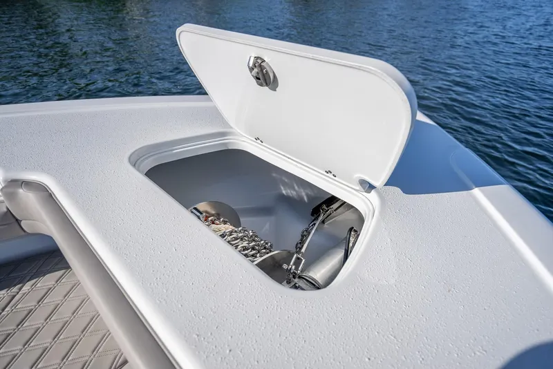 Slide: The Image of Yellowfin 36 Offshore 2023 - 61