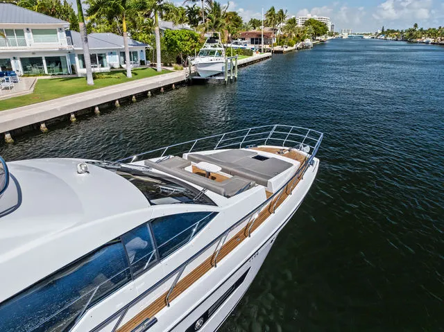 Slide: The Image of Azimut 66 2020 - 48