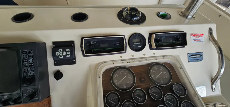 Slide: The Image of Ocean Yachts 48 Super Sport 1987 - 50