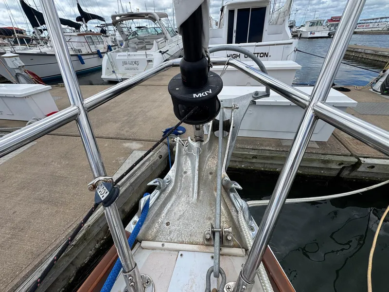 Slide: The Image of Bow of a 2000 Sabre 362 sailboat docked at a marina. - 18