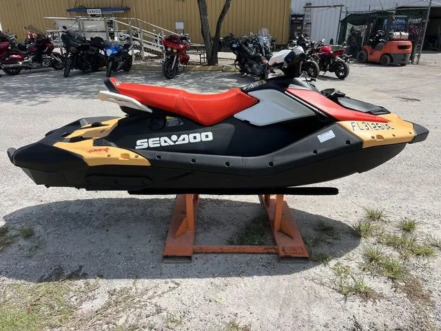 The Image of Sea-Doo Spark for 3 2025 - 1